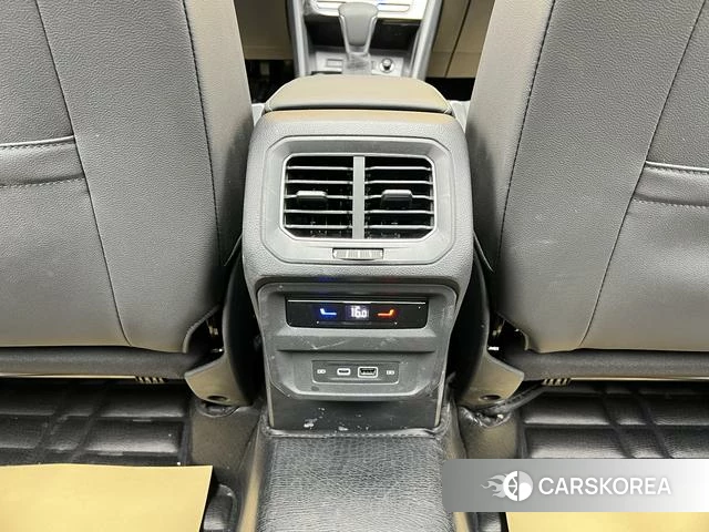 Volkswagen Tiguan L id 4257854 из Китая 10