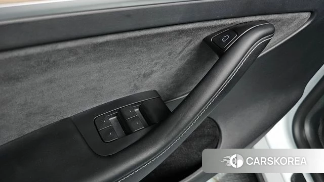 Tesla Model Y id 4682106 из Кореи 10