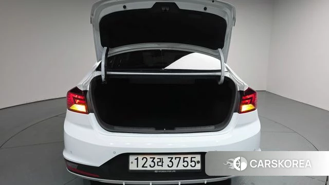 Hyundai The New Avante AD id 4642520 из Кореи 10