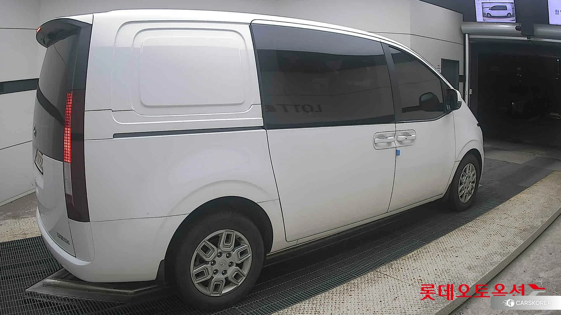 Hyundai Staria id 4902511 из Кореи 10