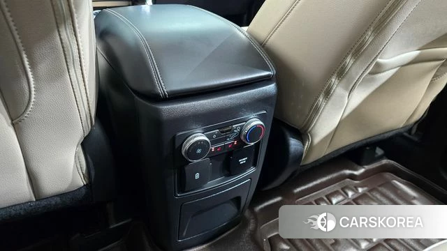 Ford Explorer 6th Generation id 4506502 из Кореи 10