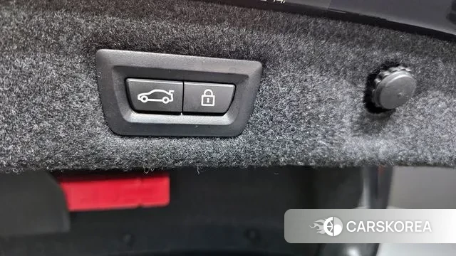 BMW 5 Series (G30) id 3389476 из Кореи 10