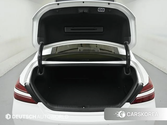 Genesis The New G70 id 4691720 из Кореи 10