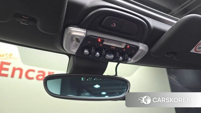 Mini Cooper S Convertible id 3841833 из Кореи 10