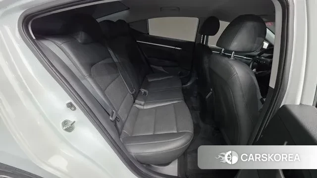 Hyundai The New Avante AD id 3601976 из Кореи 10