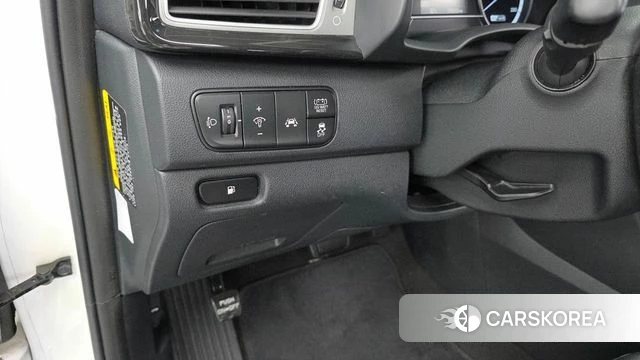 Kia Niro id 4557766 из Кореи 10