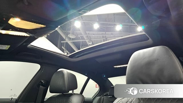 BMW 5 Series (G30) id 3842677 из Кореи 10