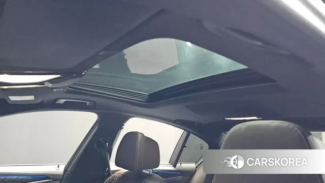 BMW 5 Series (G30) id 3566052 из Кореи 10