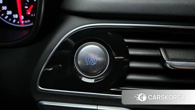 Genesis G70 id 3845160 из Кореи 10