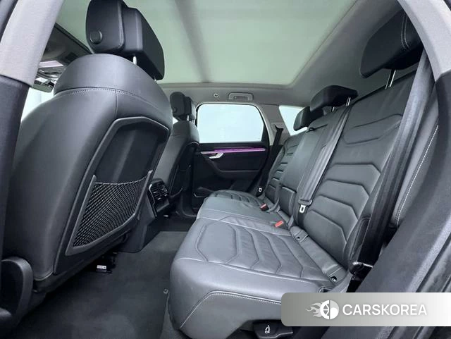 Volkswagen Touareg id 4207350 из Китая 10