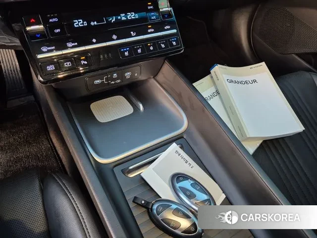 Hyundai Grandeur (GN7) id 3223120 из Кореи 10