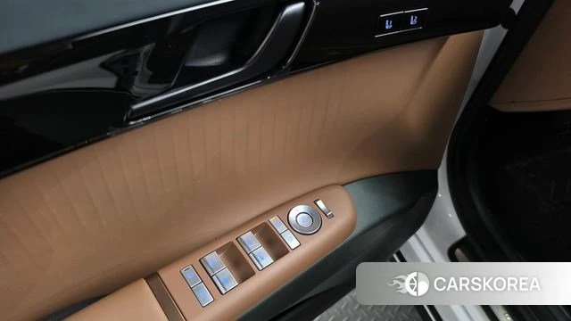 Hyundai Grandeur Hybrid (GN7) id 4862813 из Кореи 10