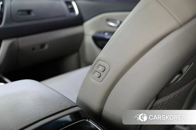 Kia The New Carnival id 4310992 из Кореи 10