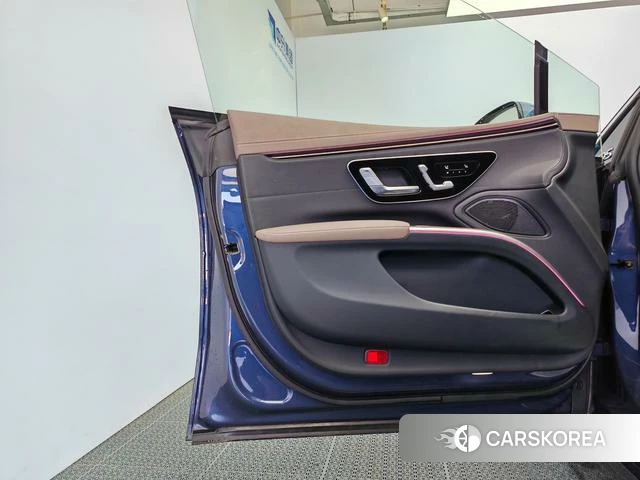 Mercedes-Benz EQS id 4277937 из Китая 10