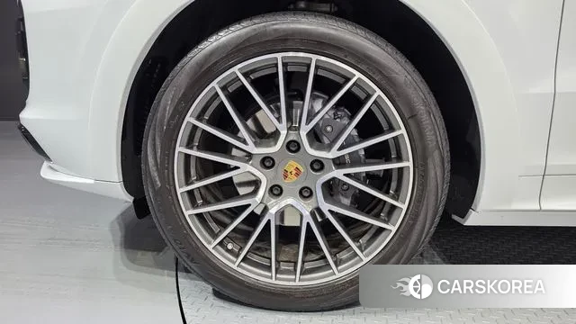 Porsche Cayenne (PO536) id 3646374 из Кореи 10