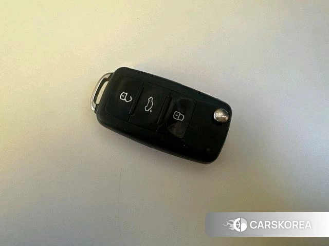 Volkswagen Bora id 4207085 из Китая 10