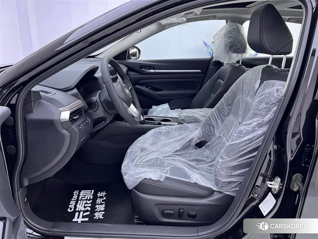 Nissan Altima id 4546336 из Китая 10