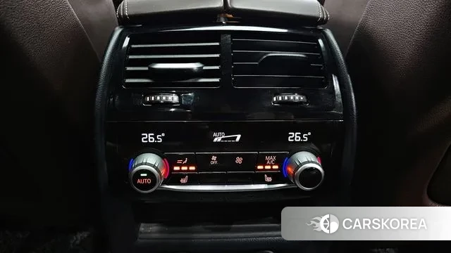 BMW 5 Series (G30) id 3319288 из Кореи 10