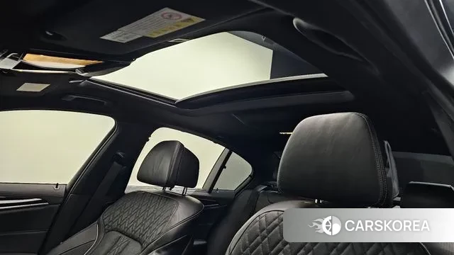 BMW 5 Series (G30) id 3479888 из Кореи 10