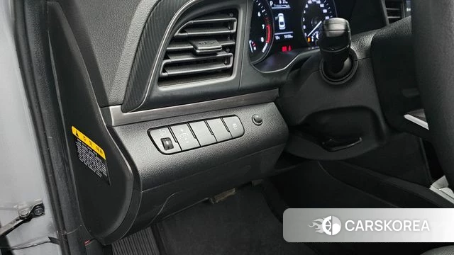 Hyundai The New Avante AD id 3800979 из Кореи 10