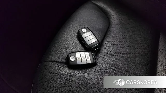 Kia Niro id 3039580 из Кореи 10