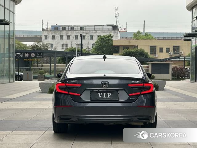 Honda Accord id 4348783 из Китая 10