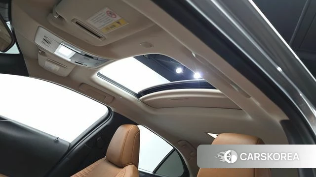Lexus UX250h id 4651937 из Кореи 10