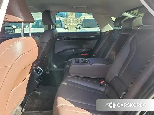 Hyundai Grandeur (GN7) id 3619442 из Кореи 10