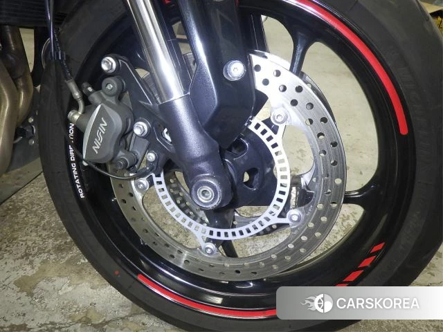 Triumph TRIDENT 660 id 3946637 из Японии 10