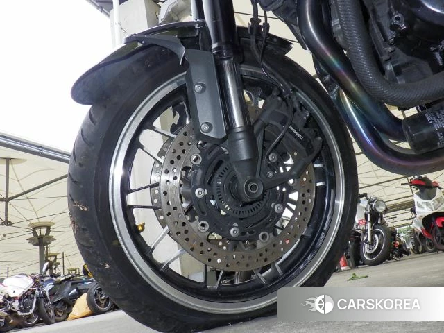 Kawasaki Z900RS id 3949297 из Японии 10