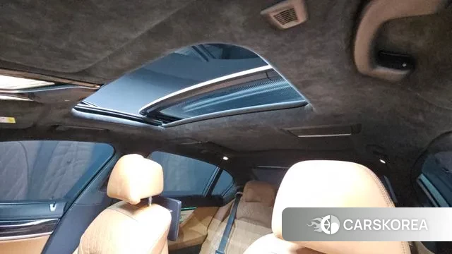 BMW 7 Series (G11) id 3525418 из Кореи 10