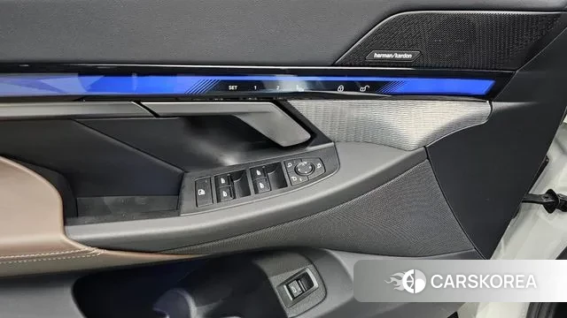 BMW 5 Series (G60) id 3538517 из Кореи 10