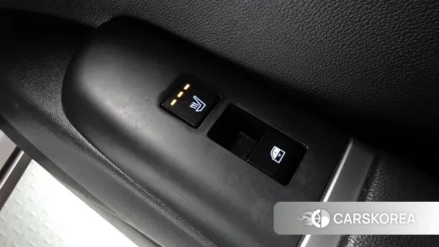 Hyundai Grandeur (GN7) id 3549965 из Кореи 10