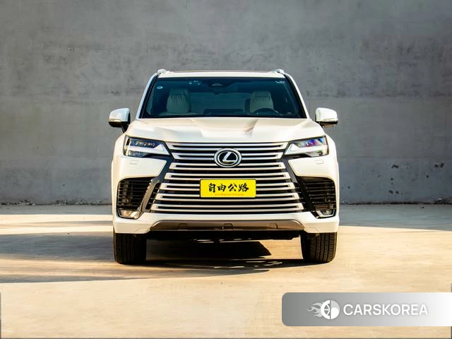 Lexus LX id 4272241 из Китая 10