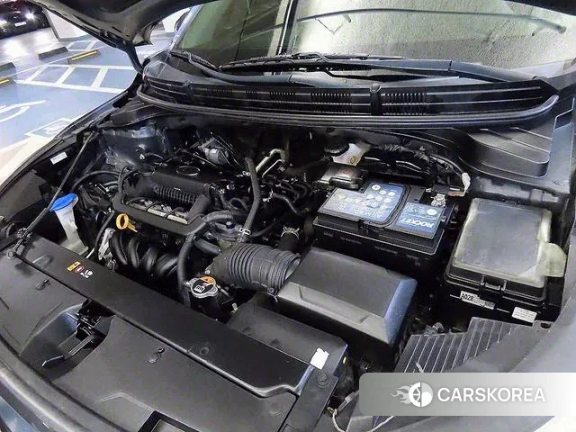 Kia Stonic id 3008810 из Кореи 10