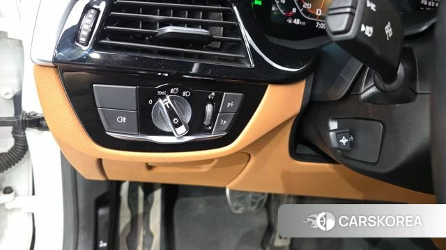 BMW 5 Series (G30) id 4550119 из Кореи 10
