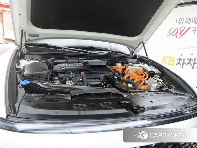Hyundai Grandeur Hybrid (GN7) id 3644962 из Кореи 10