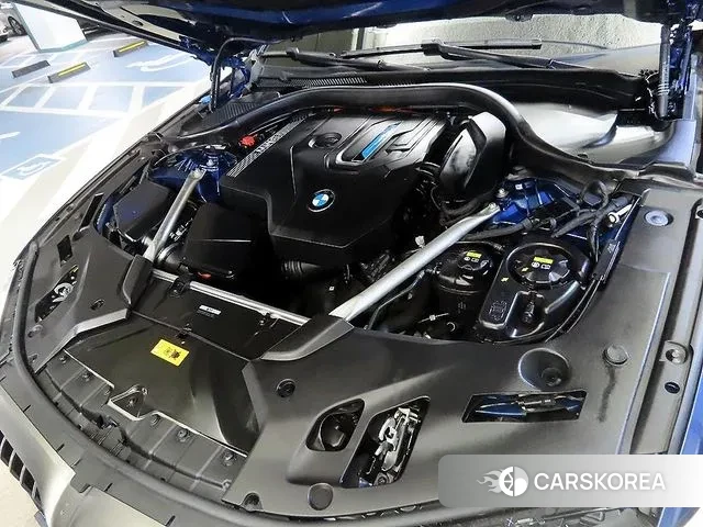 BMW 5 Series (G30) id 3384961 из Кореи 10