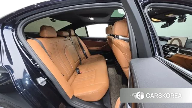 BMW 5 Series (G30) id 3443754 из Кореи 10