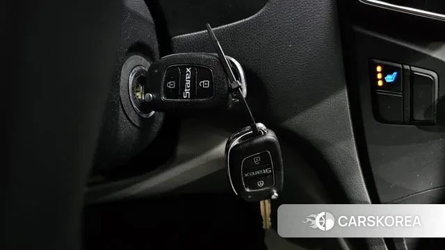 Hyundai The New Grand Starex id 3778386 из Кореи 10