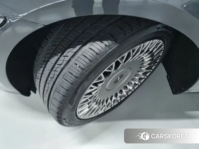 Genesis G90 id 3676669 из Кореи 10