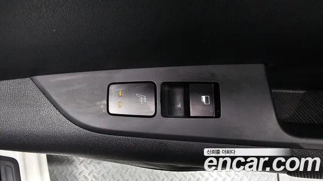 Kia Di Ol Nu Niro id 2949879 из Кореи 10