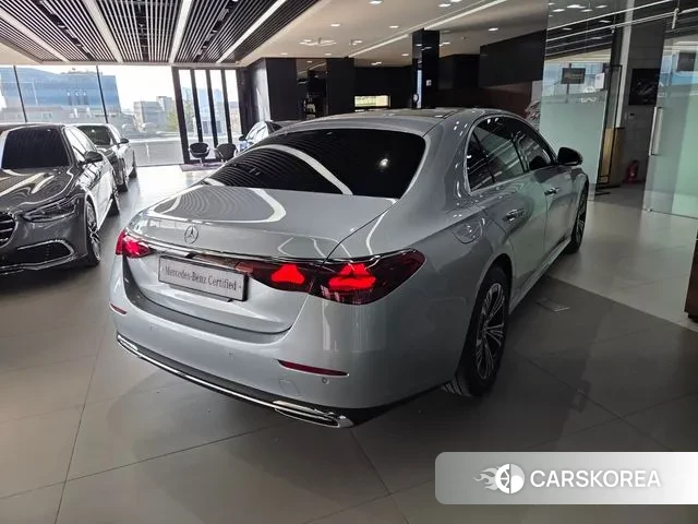 Mercedes-Benz E-Class W214 id 3477369 из Кореи 10