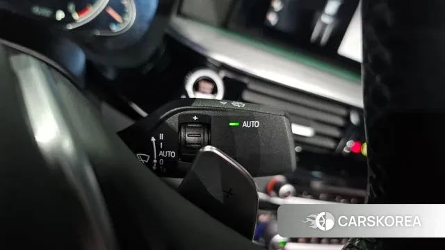 BMW 5 Series (G30) id 3494823 из Кореи 10