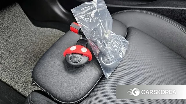 Mini Cooper Convertible id 3443946 из Кореи 10