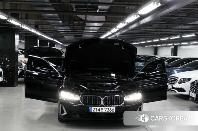 BMW 5 Series (G30) id 3842864 из Кореи 10