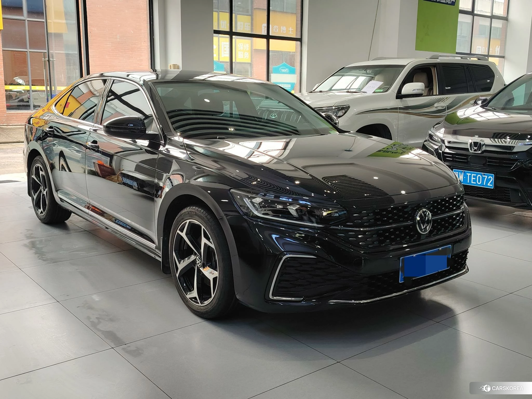 Volkswagen Passat id 4510570 из Китая 10