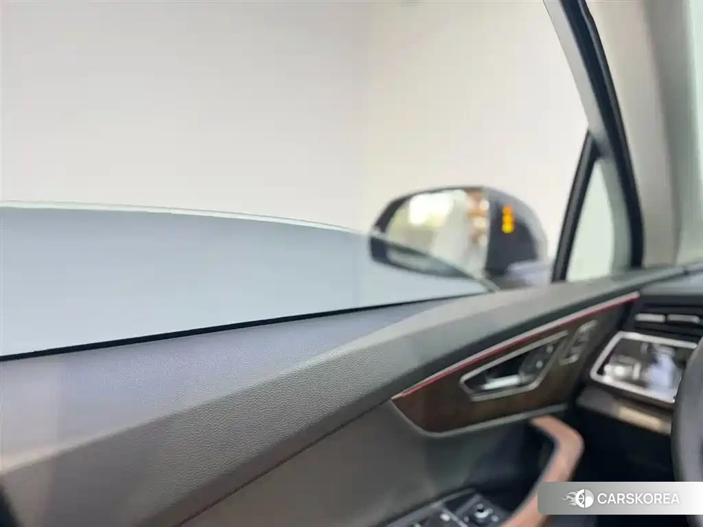 Audi Q7 id 4606978 из Китая 10
