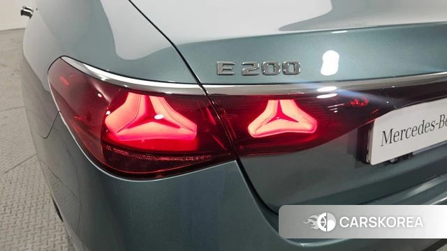 Mercedes-Benz E-Class W214 id 4200833 из Кореи 10