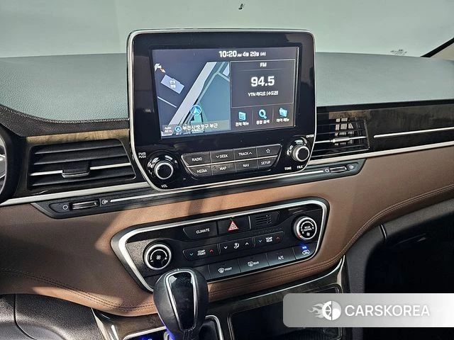 Hyundai The New Grand Starex id 4246255 из Кореи 10